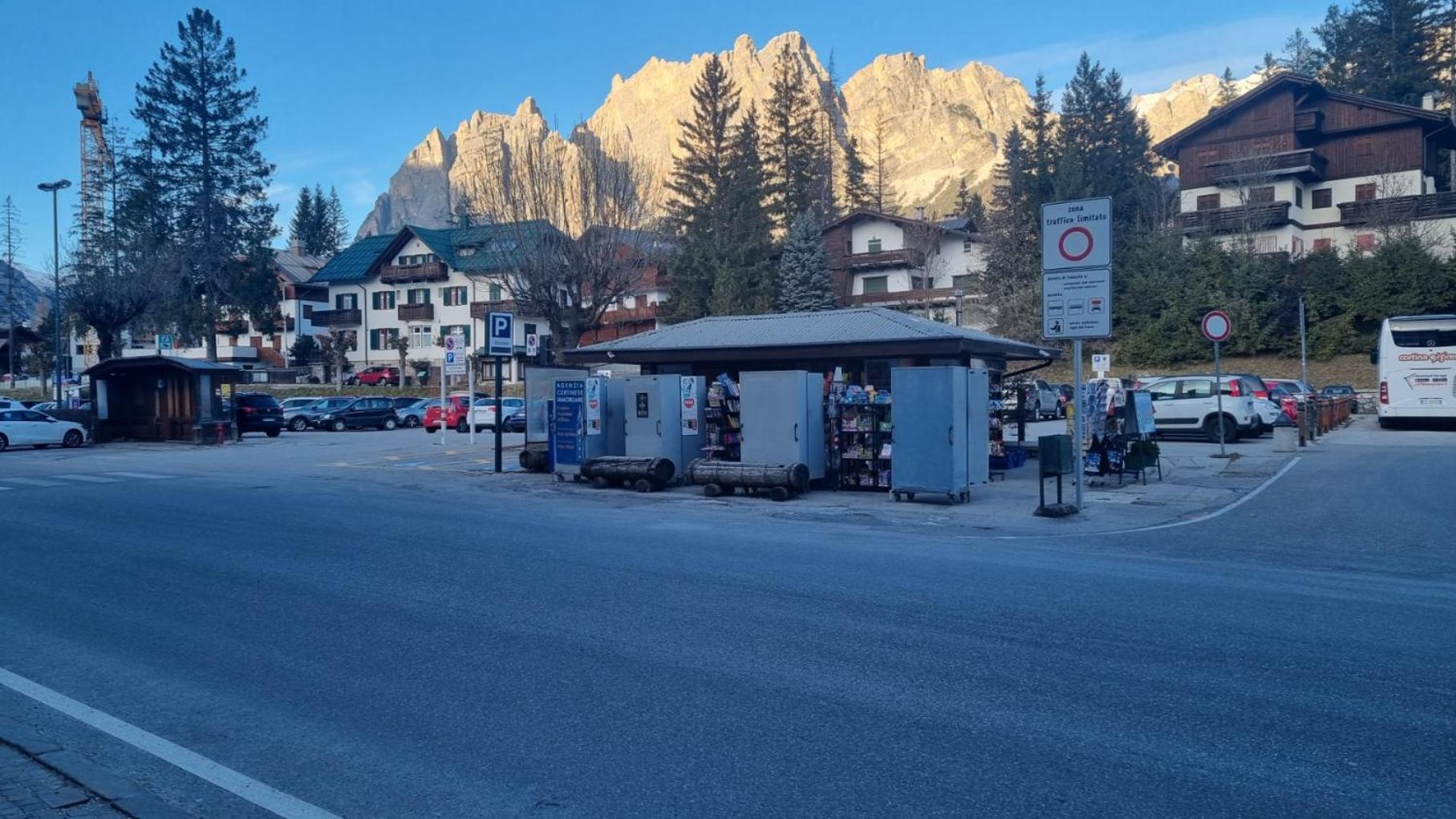Studio Apartment Ariston In Centro A Cortina Cortina dʼAmpezzo Esterno foto